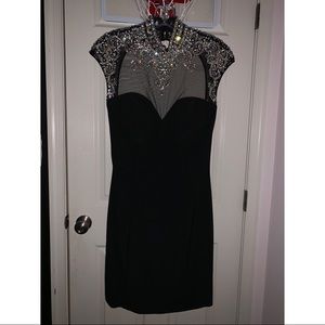 Short Formal Dress 👗 Price is firm.